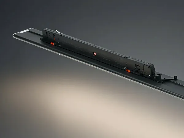 TRON-W 8mm ultra-slim linear light for shops, 170lm/W