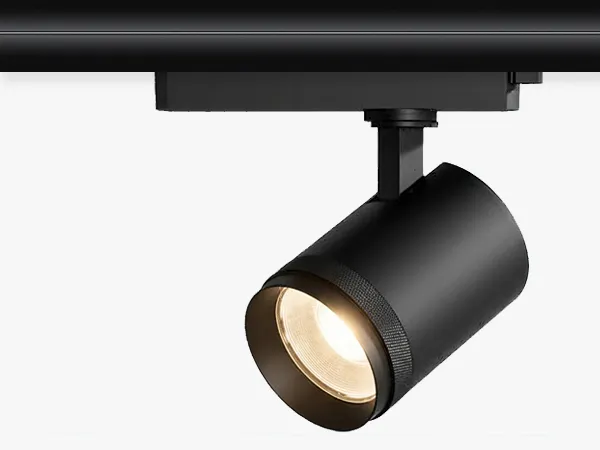 VARO-Z zoomable LED track light for museum gallery
